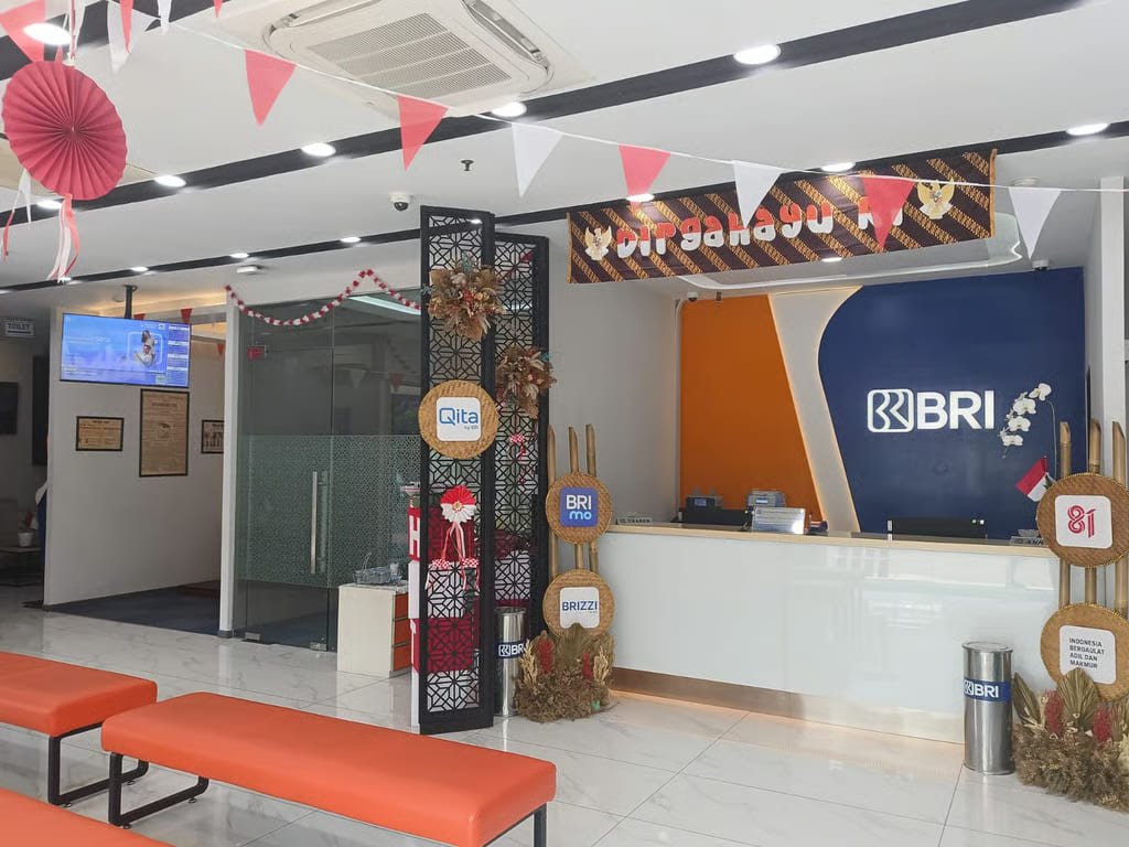Sambut HUT ke-81 RI, BRI BO Mangga Dua Semarakkan Kantor dengan Nuansa Merah Putih Sambut HUT ke-81 RI, BRI BO Mangga Dua Semarakkan Kantor dengan Nuansa Merah Putih